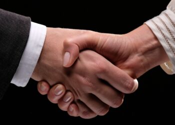 Ipsos CIESMORI y Media Control Bolivia sellan importante alianza