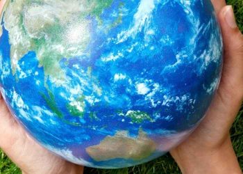 What Worries the World?